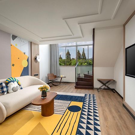 Voco Shanghai Zhangjiang By Ihg - Free Shuttle To Disneyland Екстериор снимка