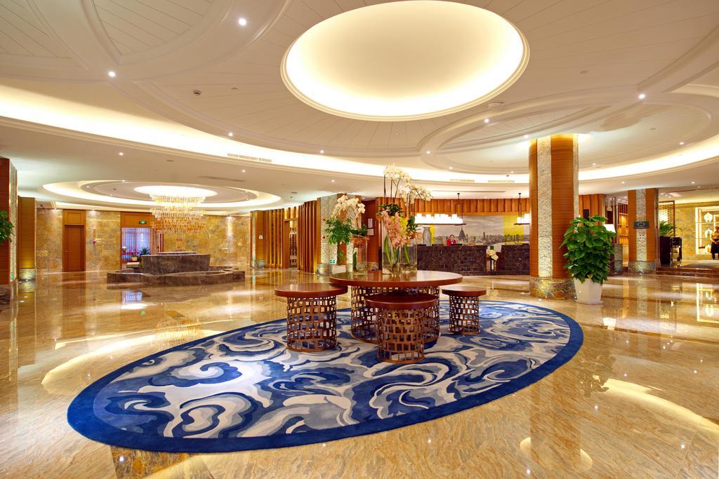 Ramada Shanghai East-Pudong International Airport Екстериор снимка